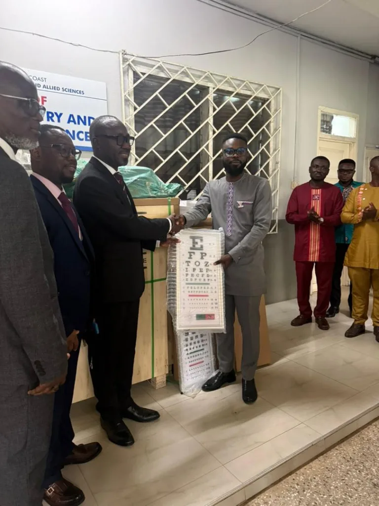 UCC School of Optometry receives $8,000 eye care equipment donation from alumnus