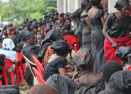 Damirifa Dué and a Dollop of Oppression: A conversation on funerary practices in Ghana