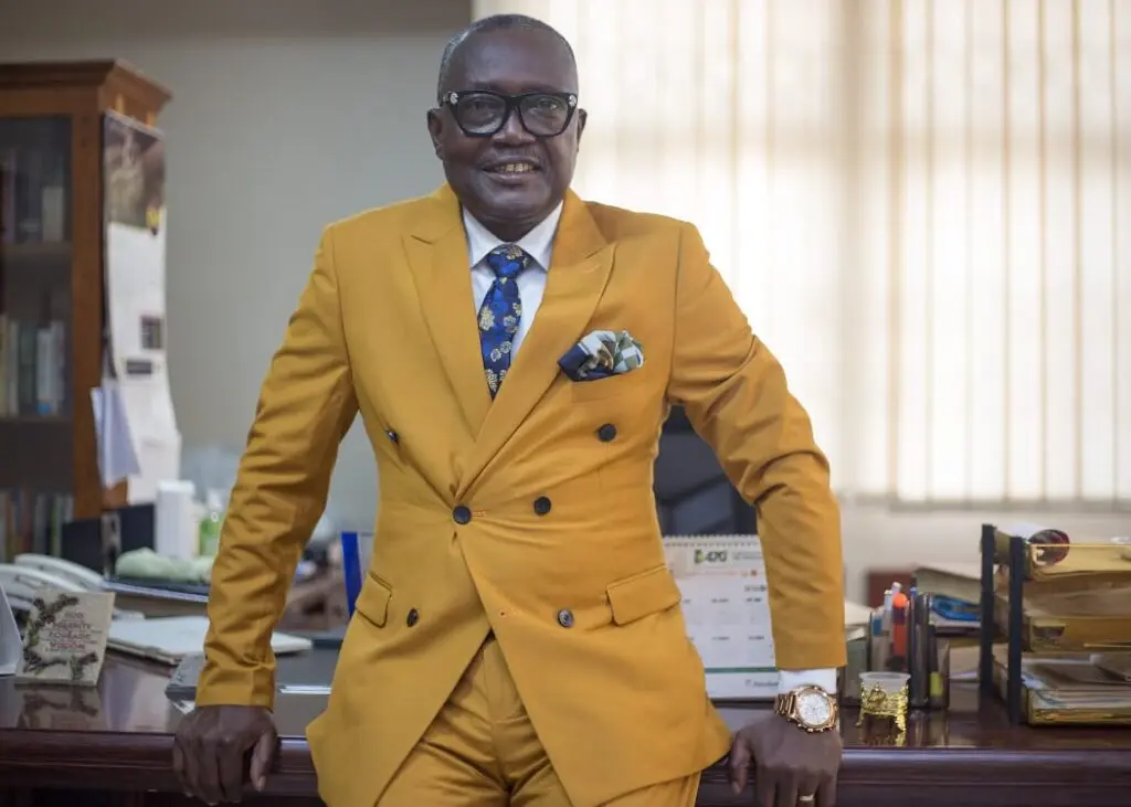 Kofi Owusu Peprah dedicates TGMA award to late father, Rev. George Owusu Mensah