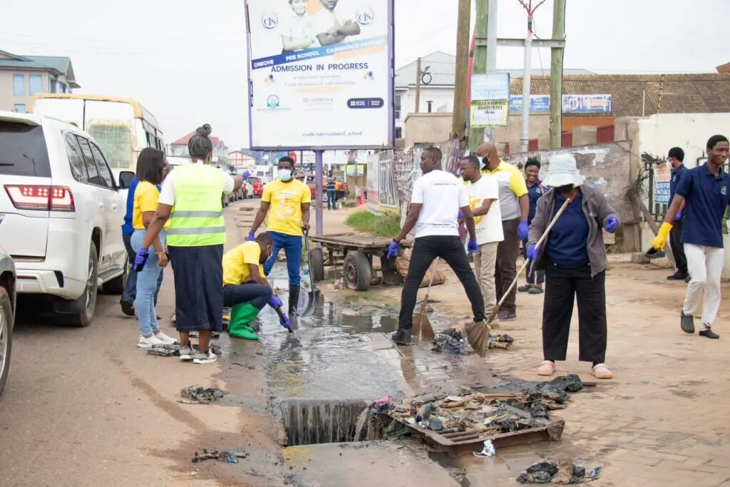 CalBank joins national sanitation exercise, donates clean-up equipment to Korle Klottey Municipal Assembly