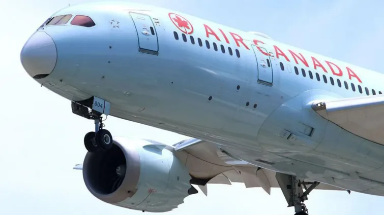 Air Canada pilot accused of flying for 17 years without correct licence
