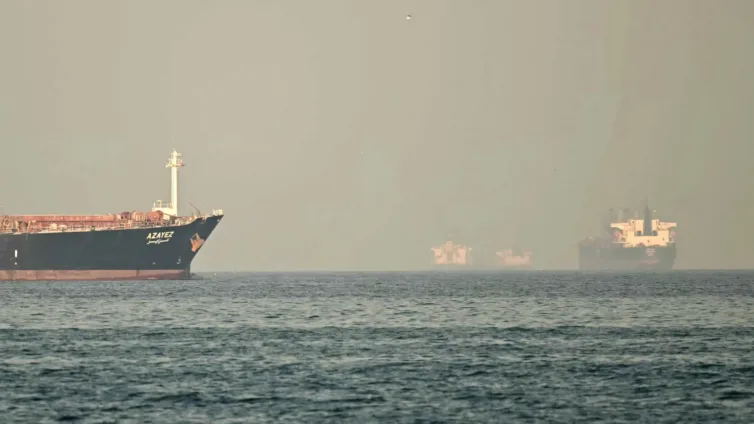 US insists Strait of Hormuz is open as it exchanges strikes with Iran