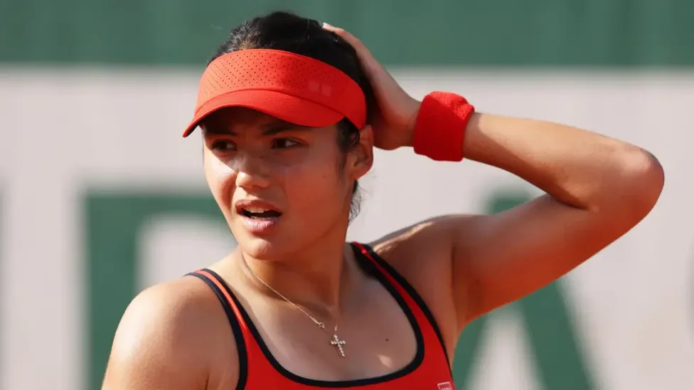 Raducanu beaten in French Open first round
