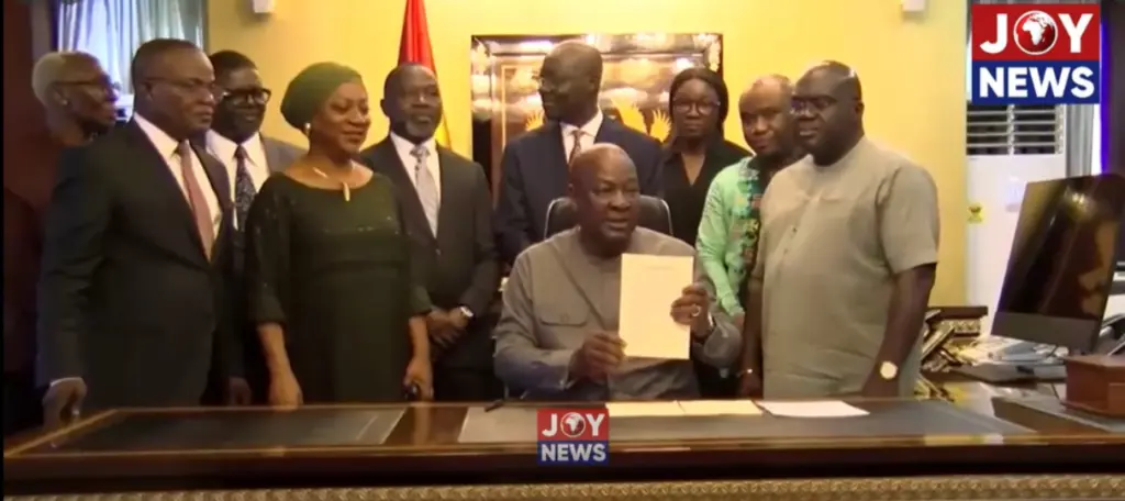 Mahama assents to Legal Education Reform Bill