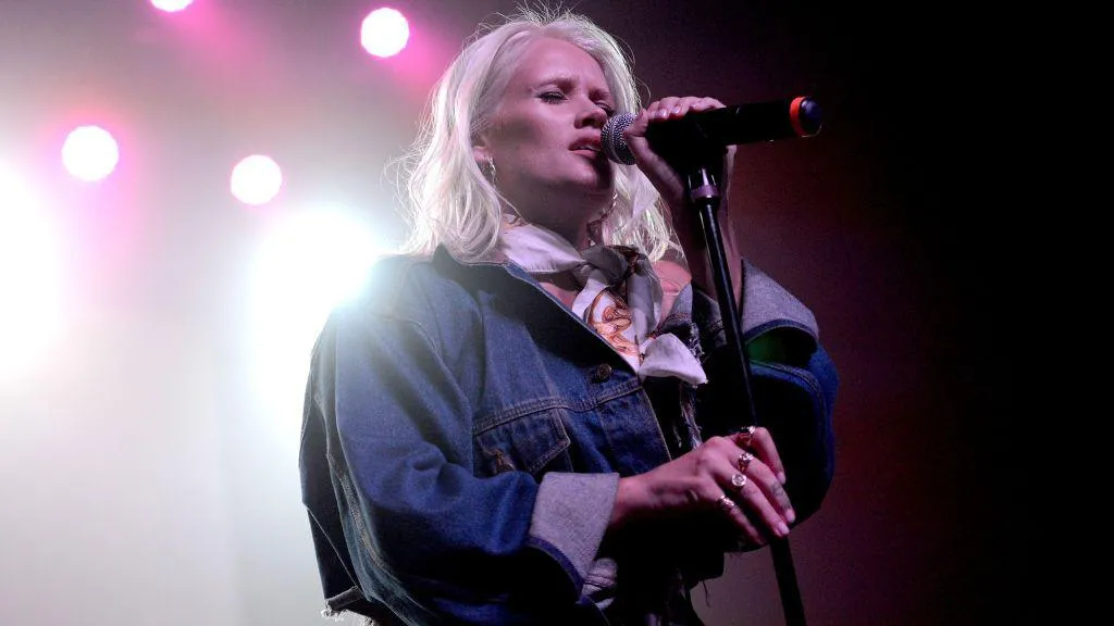 Party Rock Anthem singer Lauren Bennett dies aged 36