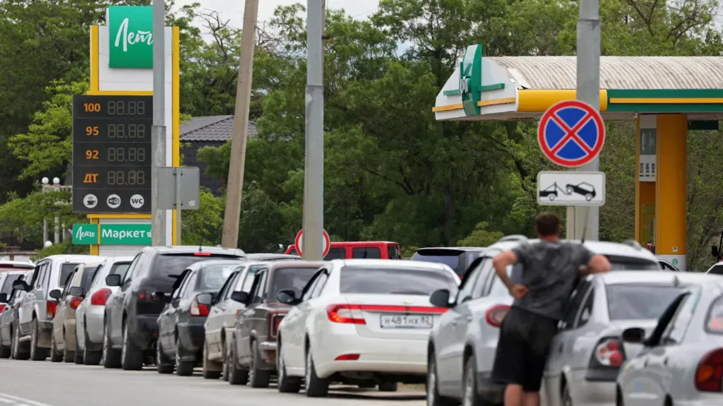 Fuel sales halted in occupied Crimea as Ukraine targets oil facilities