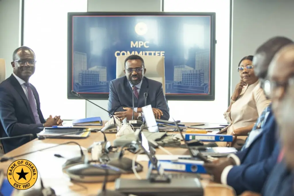 4 MPC members voted for 150bps cut in policy rate to 14%