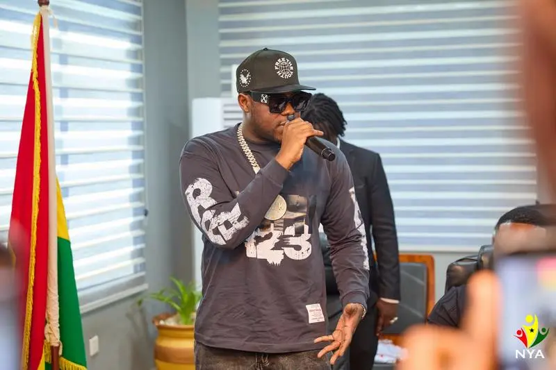 Medikal vows to make impact with ‘Red Means Stop’ campaign