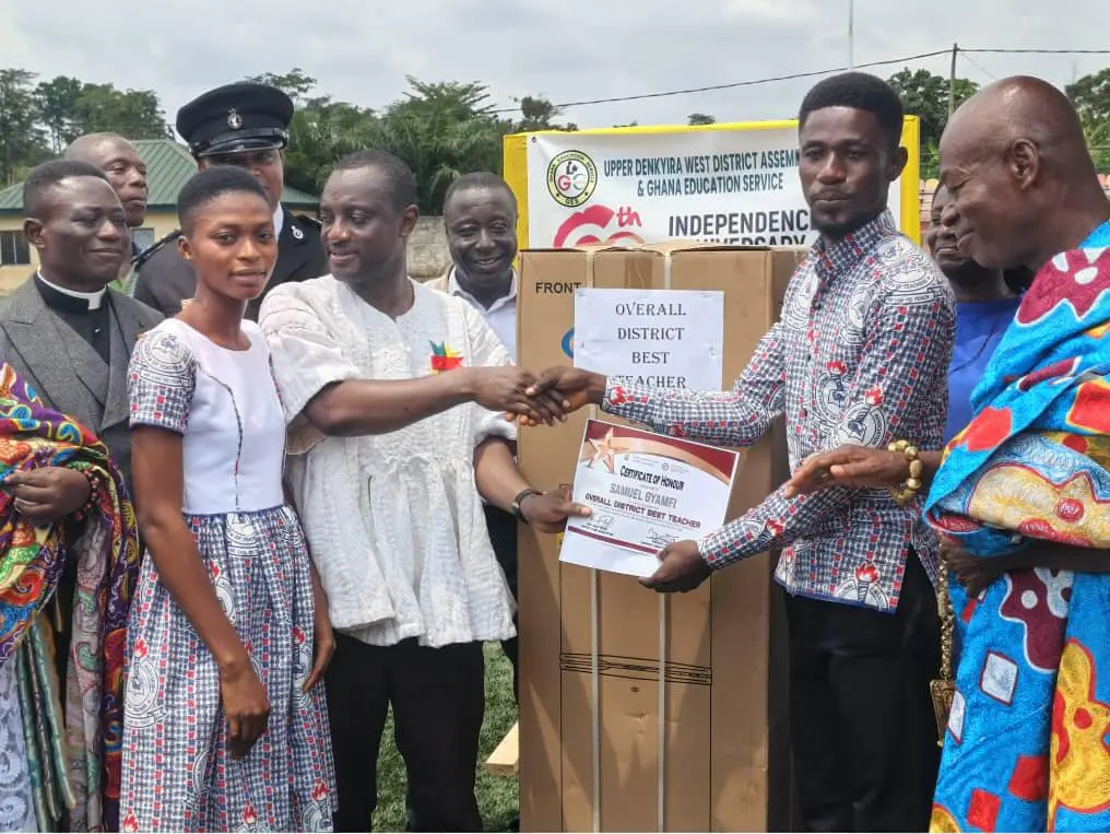 Upper Denkyira West honours outstanding teachers during Independence Day celebration