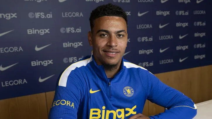 ‘I’m joining the biggest club in London’ – Rogers completes British-record move to Chelsea