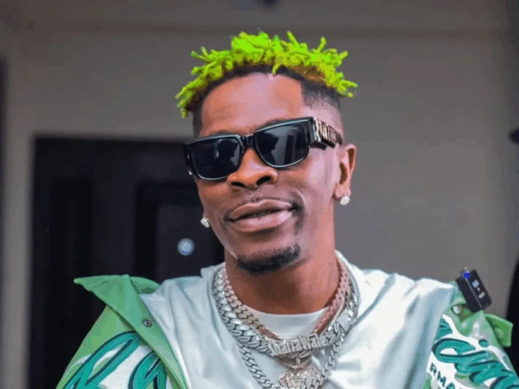 Shatta Wale launches GH¢100 SM Gold Card membership programme