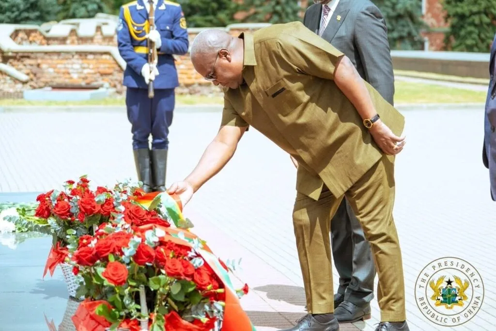 Mahama lays wreath at Brest Hero Fortress, honours WWII fallen