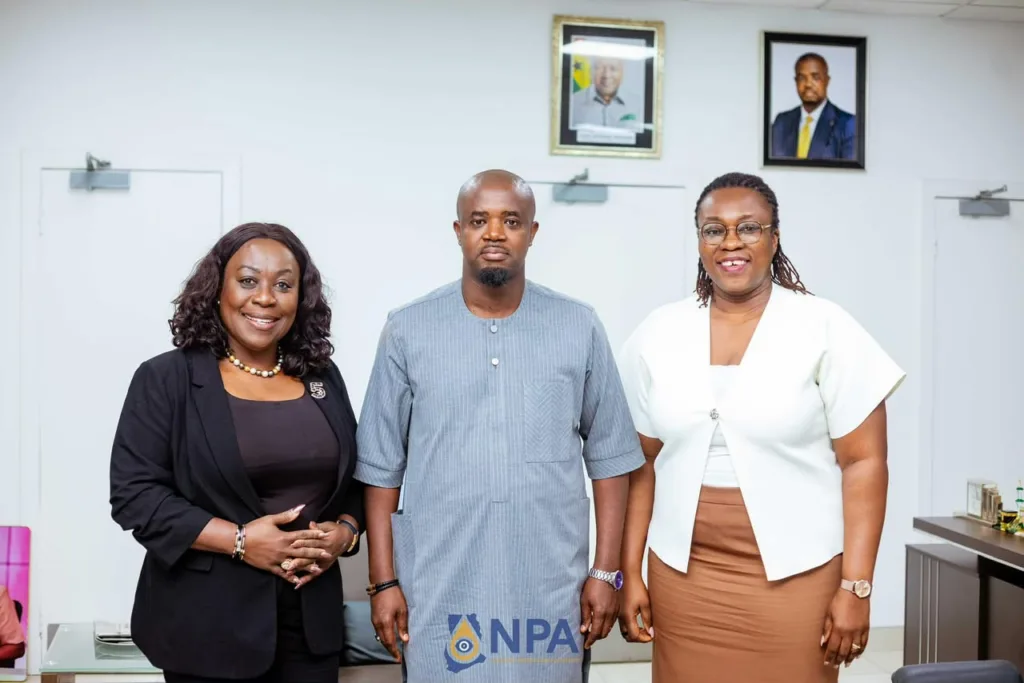 Ghana Gas pays courtesy call on NPA CEO