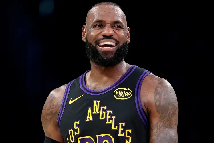NBA star LeBron James to join Philadelphia 76ers