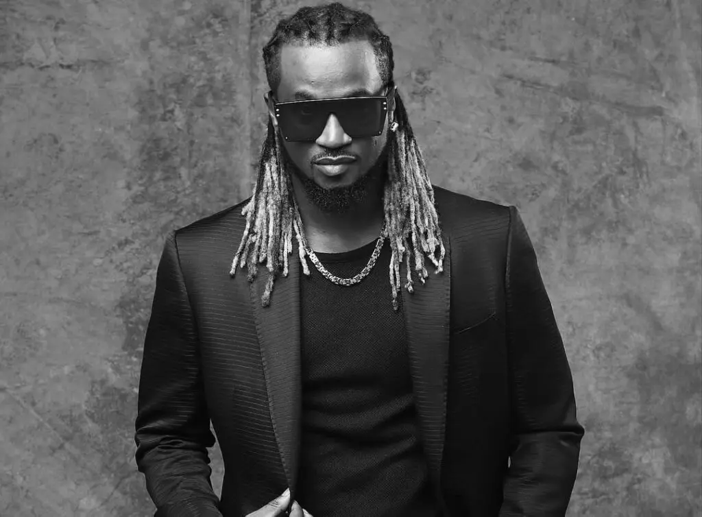 [Video] Singer Paul Okoye of P-Square falls off stage during performance in Australia