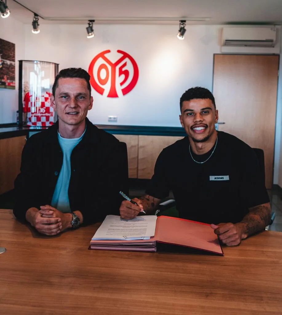 Ghana forward Ransford Königsdörffer joins Bundesliga side Mainz from Hamburg