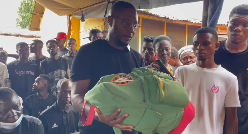 Aduana FC CEO visits family of late Dominic Frimpong, presents player’s personal bag