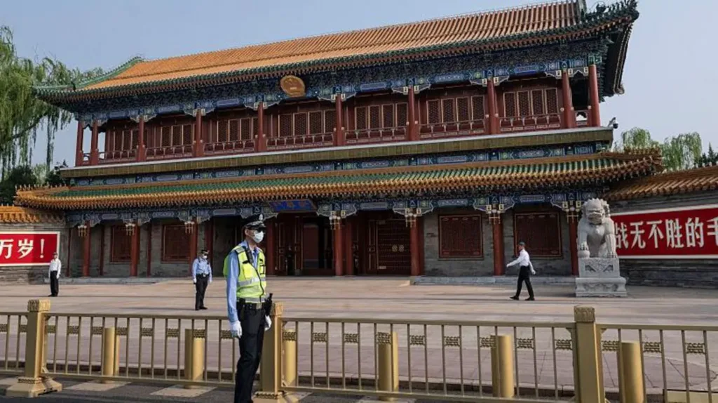 Xi takes Trump on tour of Communist Party’s seat of power in Beijing