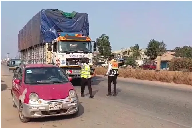 Police arrest 50 drivers over unapproved vehicle lights on Kasoa-Winneba Highway