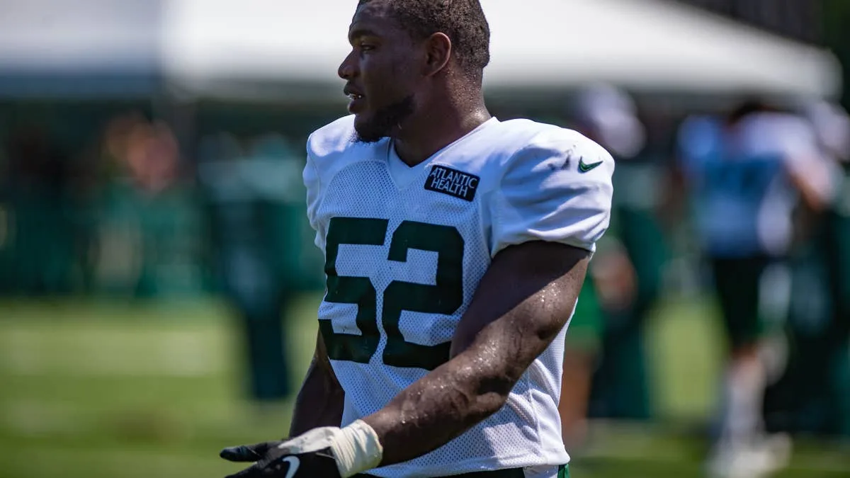 Ex-NFL Linebacker Anthony Wint Makes UFC Debut Days After Winning Contract by KO