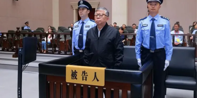 China sentences official to death for taking $325m in bribes