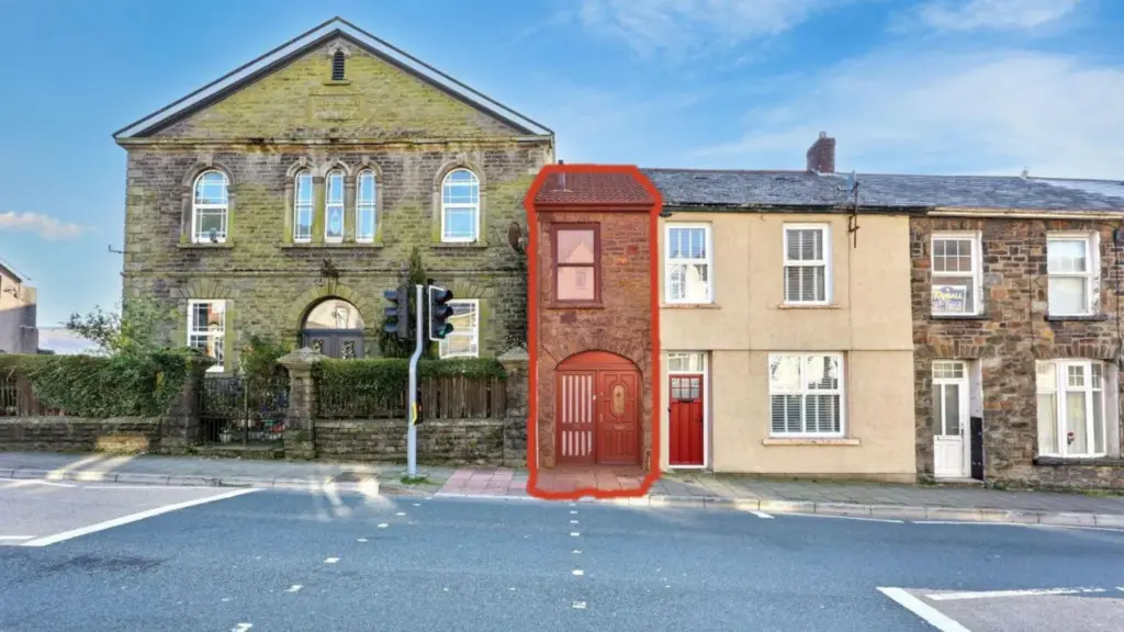 Super-slim Welsh house sells for just £45,000