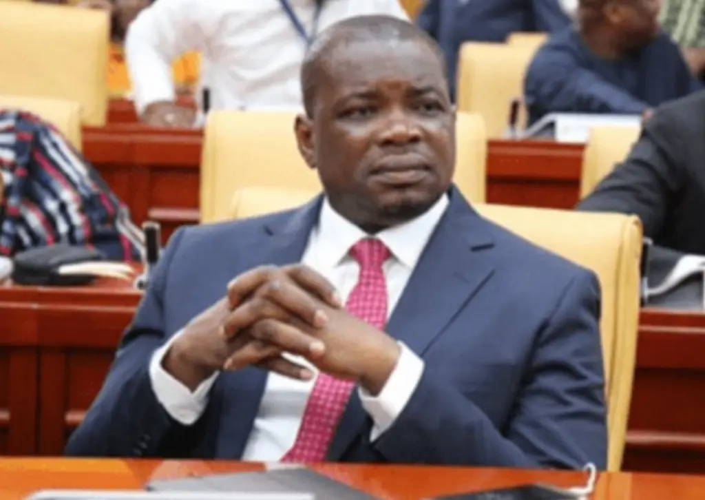 Minority praises Roads Minister Agbodza for leadership and performance