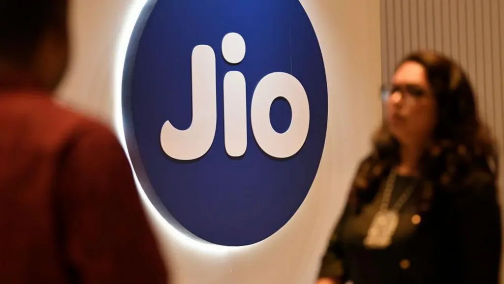 India’s biggest share sales tell the story of a country glued to its phones