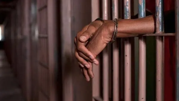 Nkawie Circuit Court remands 30-year-old mason over Mpasatia shop break-in