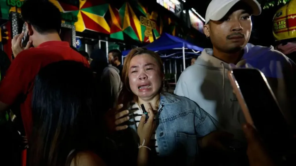 Bangkok nightclub fire kills 27, including members of Thai indie band Thotsakan