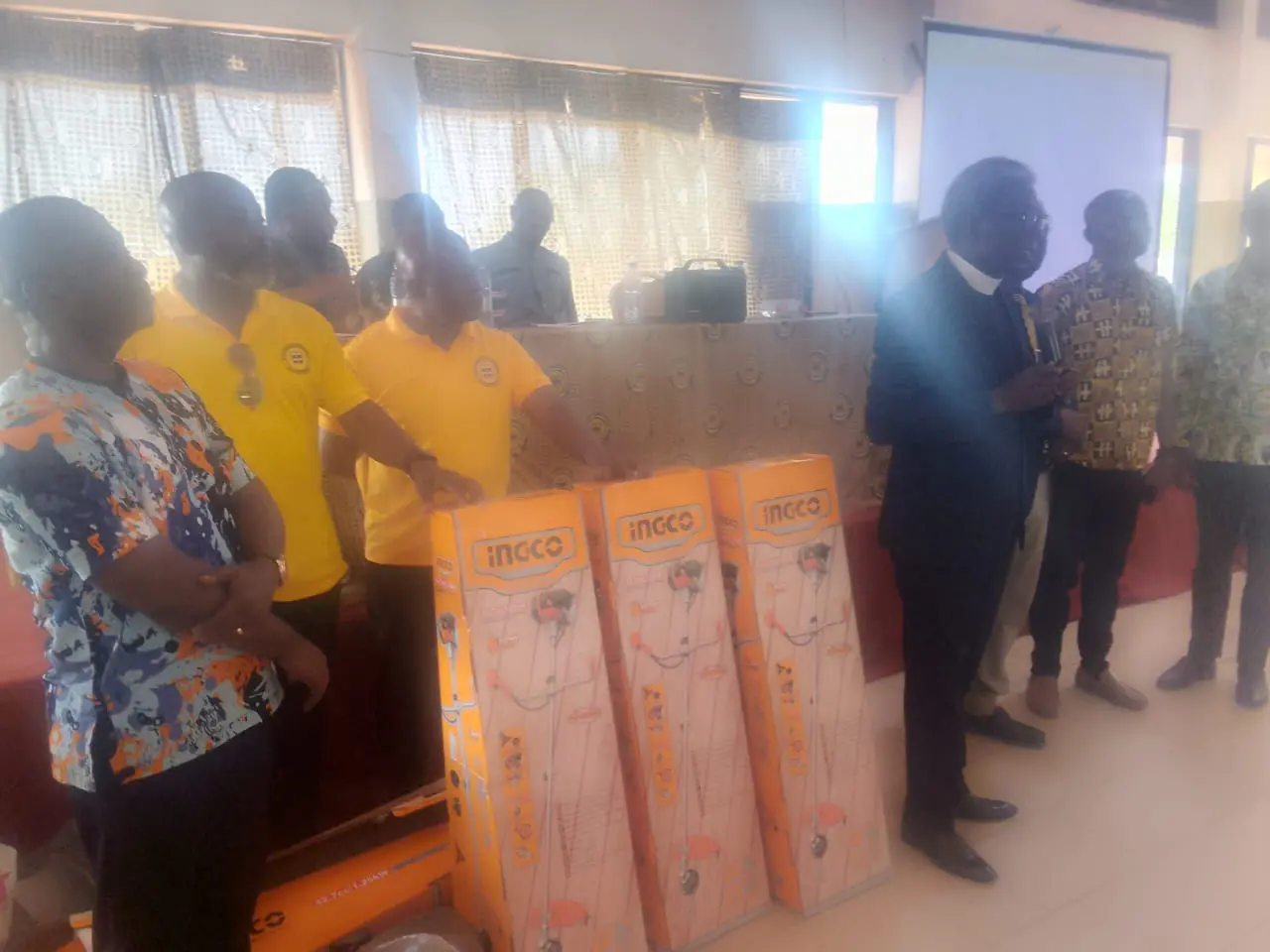 Koforidua SECTECH 1988 year group donates equipment to alma mater