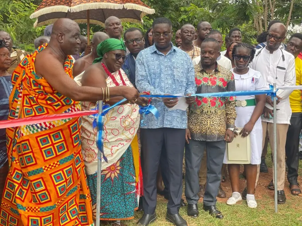 Gideon Boako cuts sod for construction of maternity block at Duayaw Nkwanta Health Centre