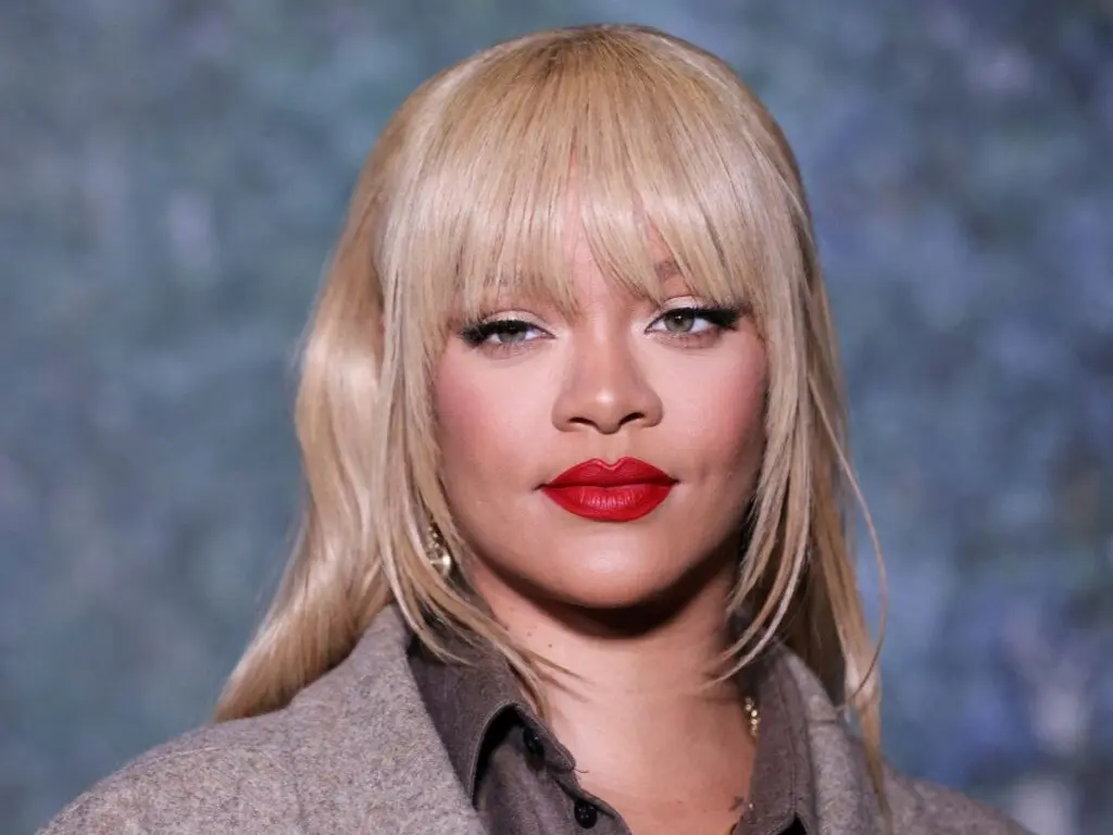 Rihanna makes history as first woman to hit 200 million RIAA certifications