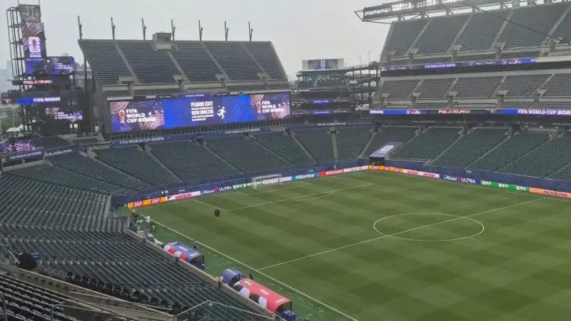 World Cup: Fans delayed entry as bad weather affects France-Iraq tie