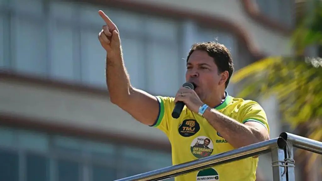 Brazil’s former spy chief detained by ICE agents in US