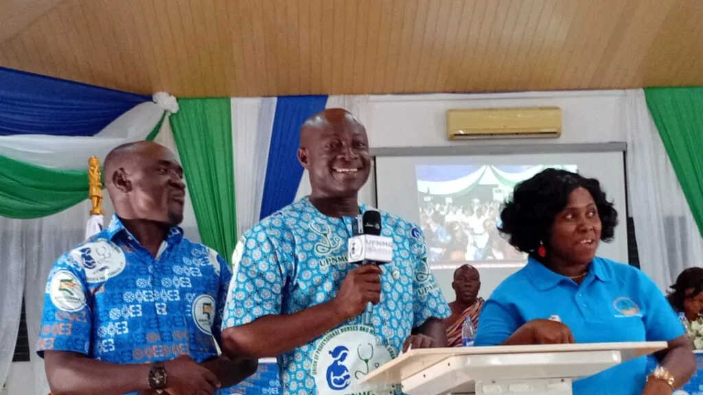 Nurses’ union urges government to replace health workers leaving Ghana for abroad