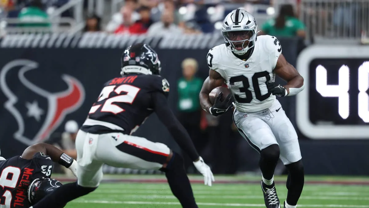 Can Mike Washington Earn a Real Role With the Raiders' Offense?