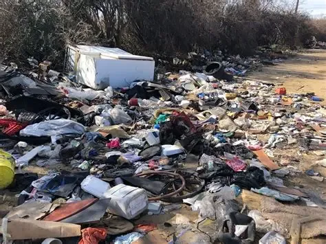 Amasaman residents raise alarm over sanitation crisis and illegal dumping site