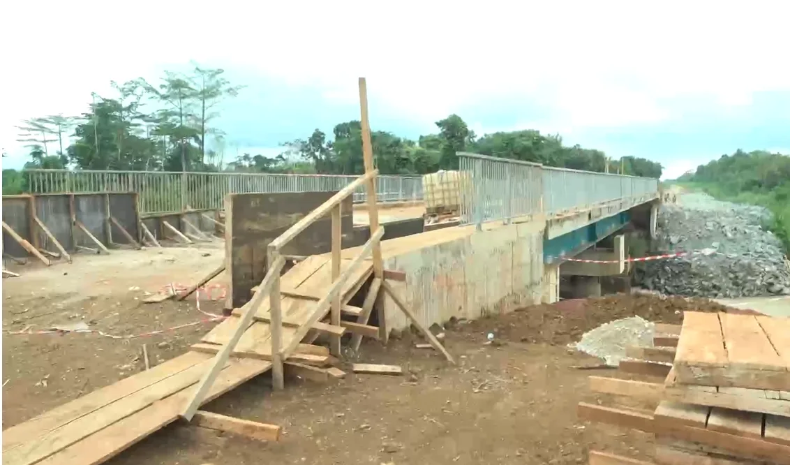 Gov’t to complete Ntotroso bridge by September 2026