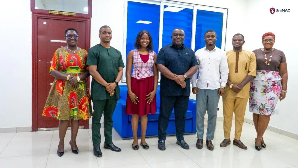 UniMAC Debate champions meet Vice-Chancellor ahead of commonwealth debate competition in sydney