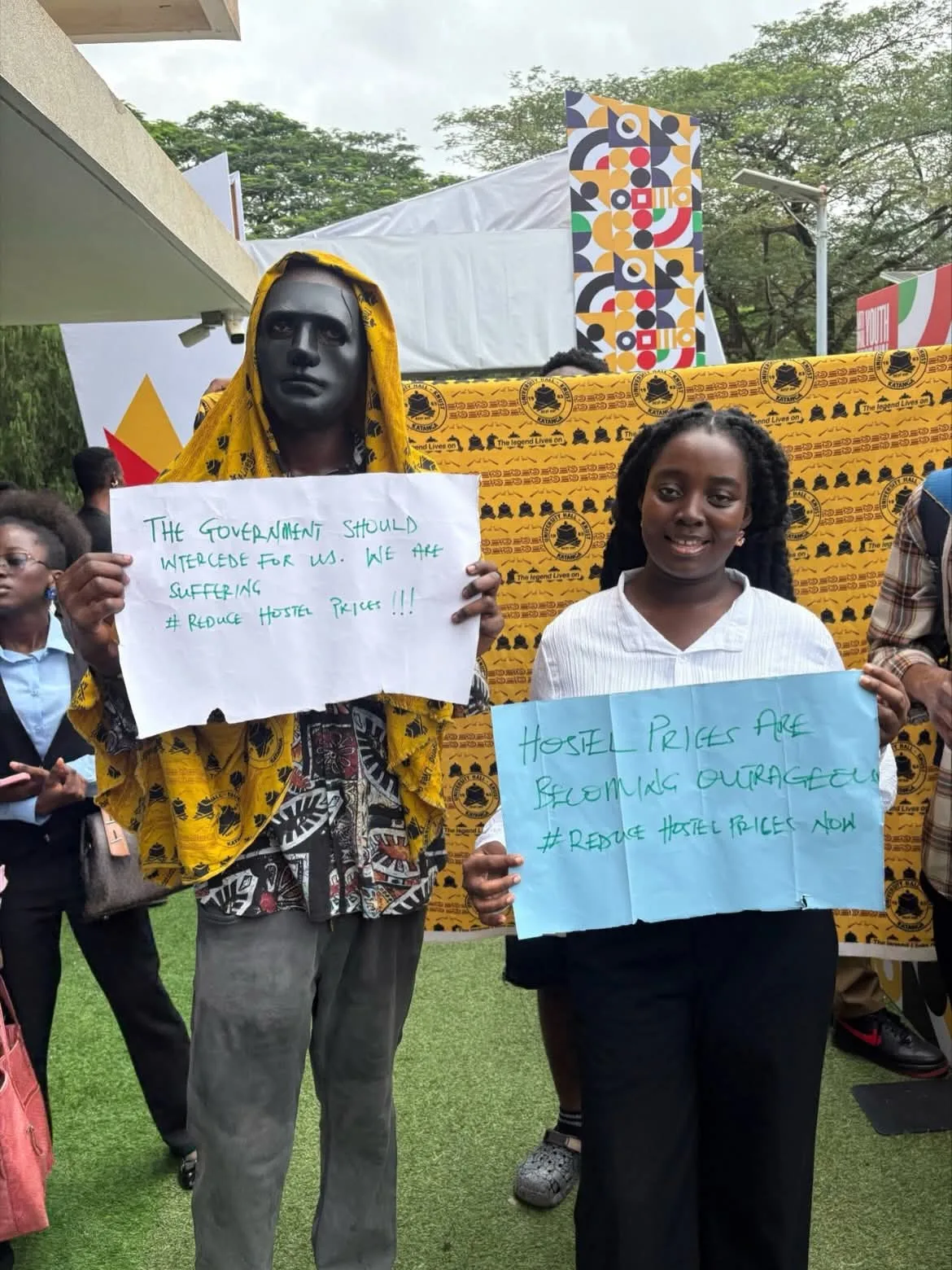 “We came to learn, not to sleep” — KNUST students protest hostel costs