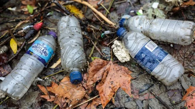 Stakeholders at plastics summit call for measures to tackle pollution