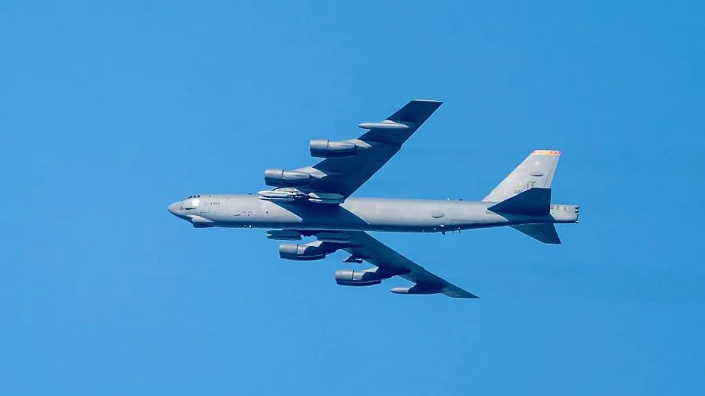 US Air Force B-52 bomber plane crashes after take off in California