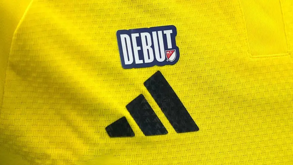 World Cup debutants to wear collectable patches on shirts
