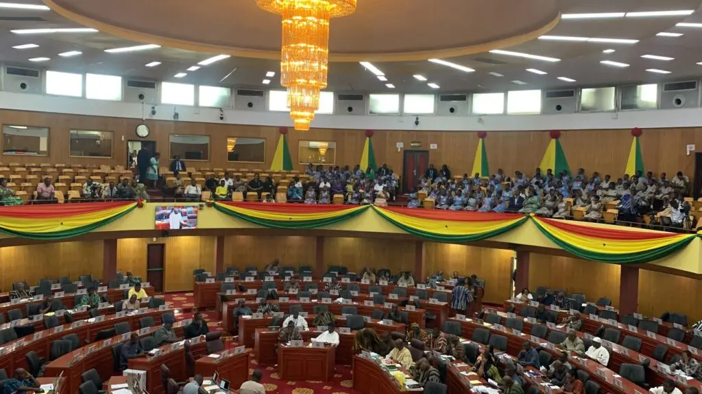 Government to cap Parliament at 300 MPs