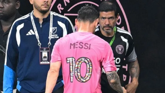 Argentina, World Cup fans on tenterhooks as Messi limps off