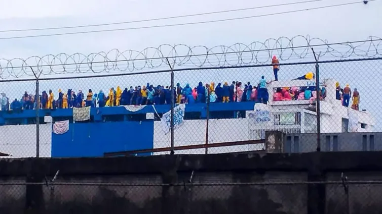 Clashes as Venezuelan prisoners protest over alleged mistreatment