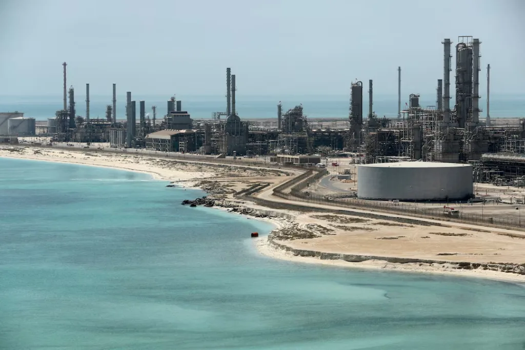 Oil prices rise slightly after US announces new round of strikes on Iran