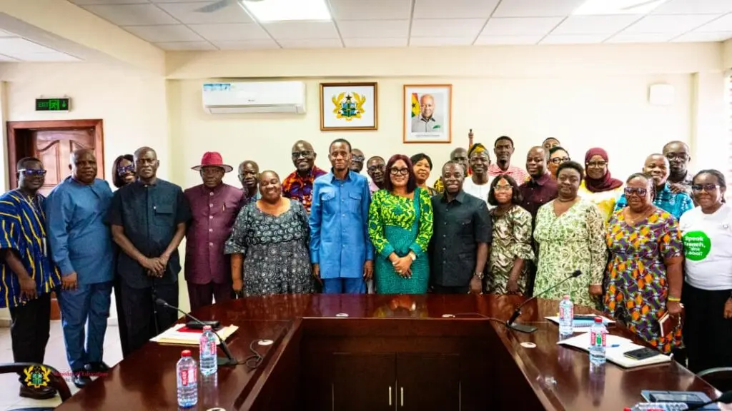 Civil Service Council pays courtesy call on Education Minister