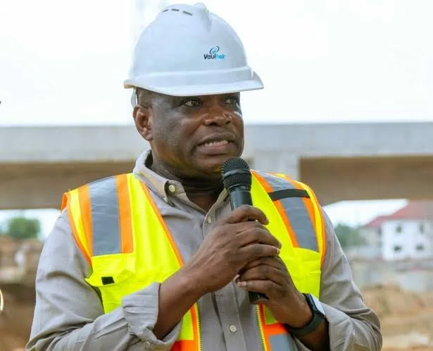 Roads Minister threatens EOCO action against surveyors over compensation claims